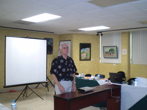 009_junta_sala_de_desarrollo_en_fime_23-05-07d