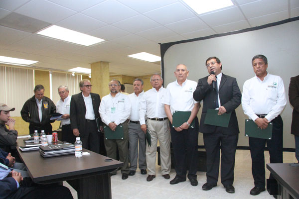 1_entrega_de_diplomas_20_02_10-12