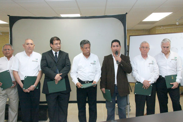 1_entrega_de_diplomas_20_02_10-15
